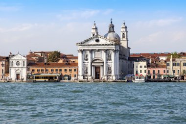 Venice, İtalya - 30 Nisan 2015 tarihinde. santa maria Kilisesi ufuk demir dolgu dzhudekk adasının üzerinde