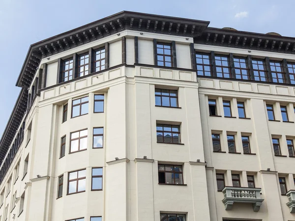 MOSCOW, RUSSIA, on OCTOBER 22, 2015. Architectural details of the typical building on the Garden Ring — Stock Photo, Image