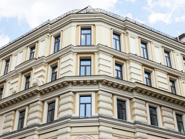 MOSCÚ, RUSIA, 24 de junio de 2015. Un fragmento de edificio histórico en la parte central de la ciudad —  Fotos de Stock