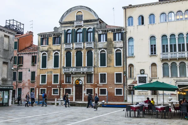Venezia, Italia. Tipico paesaggio urbano — Foto Stock