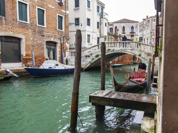 VENECIA, ITALIA - el 3 de mayo de 2015. Paisaje urbano — Foto de Stock