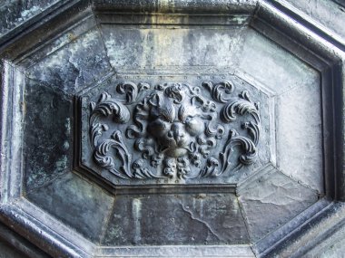 3 Mayıs 2015 tarihinde, Venedik, İtalya. Santa Maria Bazilikası iç