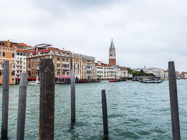 Venice, Italië - op 29 April 2015. Een weergave van Venetië van de Venetiaanse lagune — Stockfoto