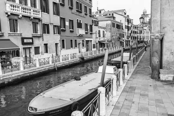 Venedig, Italien - den 3 maj 2015. Venedig är staden på vattnet. Stadslandskapet. — Stockfoto