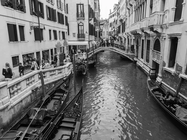 VENICE, ITALIEN - MAJ 3, 2015. Venedig er byen på vandet. Bylandskab . - Stock-foto