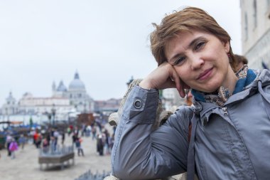 Venice, İtalya - 4 Mayıs 2015 tarihinde. Mutlu turistik gezi gider