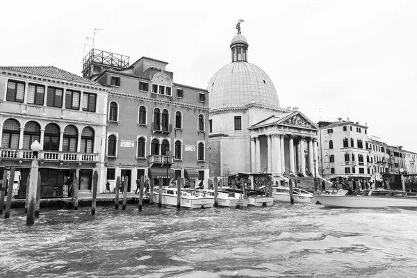 4 Mayıs 2015 tarihinde, Venedik, İtalya. Kilise San Simeon Pikkolo (Aziz Simeone Piccolo Kilisesi) — Stok fotoğraf