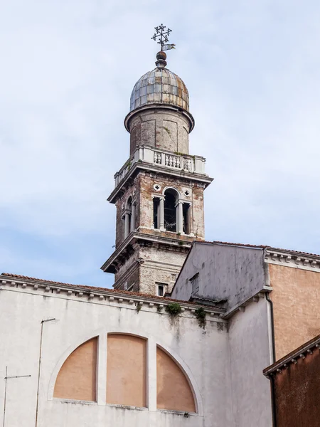 VENICE, ITALY - on MAY 4, 2015. City landscape. Typical architecture. — Stok fotoğraf