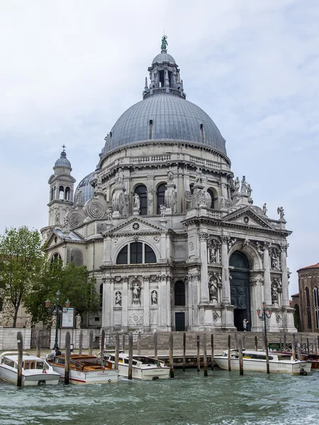 VENICE, ITALY, on MAY 3, 2015. Virgin Mary's basilica of Curing (Basilica di Santa Maria della Salute) — Stock Photo, Image