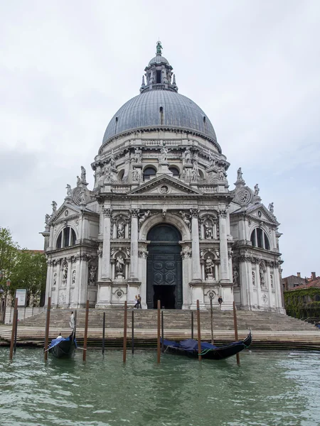 Wenecja, Włochy, na 3 maja 2015. Bazylika Najświętszej Maryi Panny uzdrowiciel (Basilica di Santa Maria della Salute) — Zdjęcie stockowe