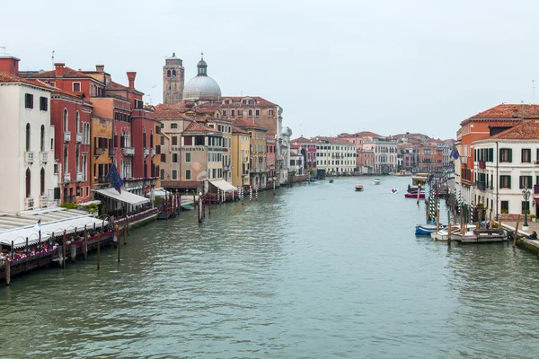 VENISE, ITALIE - le 4 mai 2015. Vue panoramique du Grand canal (Canal Grande) d'en haut — Photo