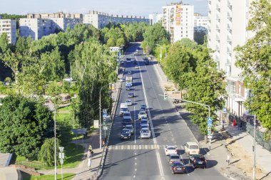 Pushkino, Rusya, 8 Ağustos 2015 tarihinde. Şehir manzarası, panoramik Dzerzhinsky sokak