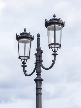 Moskova sokakta güzel şık sokak lambası