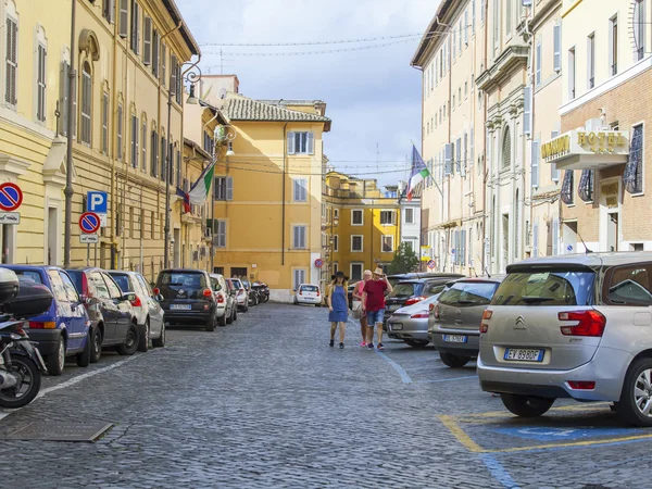 ROME, ITALY, on AUGUST 25, 2015. Typical city landscape in the summer afternoon — Stock Photo, Image