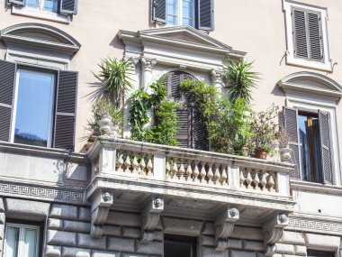 25 Ağustos 2015 tarihinde, Roma, İtalya. Tarihi şehir bina tipik mimari detaylar