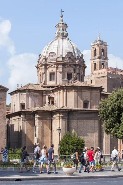 Řím, Itálie, na 25 srpnu 2015. Bazilika Santa di Loretto - jeden z nejvíce známých katedrál v Římě — Stock fotografie