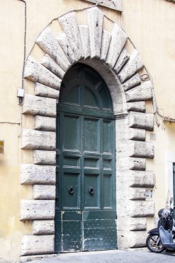 25 Ağustos 2015 tarihinde, Roma, İtalya. Tarihi şehir bina tipik mimari detaylar