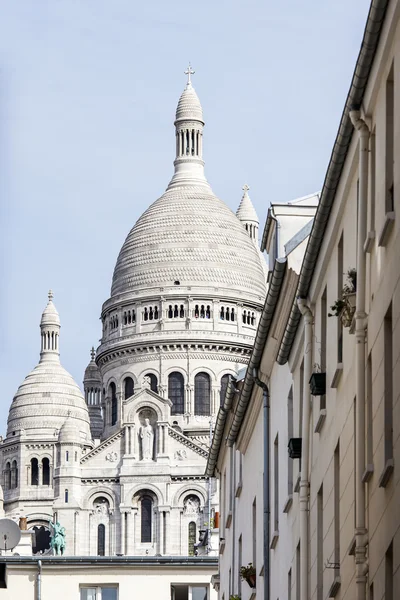 パリ、フランス、2015 年 8 月 31 日に。大聖堂モンマルトルの丘に Sakre カー (神父サクレ クール寺院) アーキテクチャの詳細。Sakre カーはパリのシンボルの一つ — ストック写真