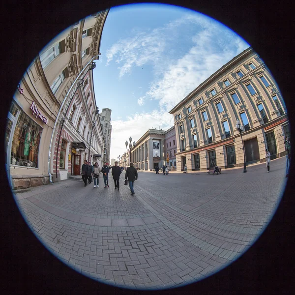 Moszkva, Oroszország, a október 22-én 2015-ig. Arbat Street. Arbat - egy tipikus utcák, a régi Moszkva, az egyik a leginkább vonzó a turisták. Halszem megtekintése — Stock Fotó