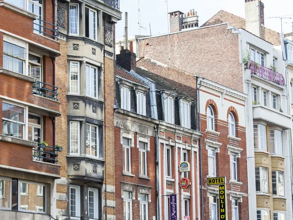 LILLE, FRANCE, on AUGUST 28, 2015. Architectural details of typical buildings — Stock Photo, Image