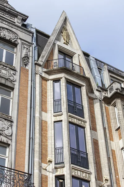 LILLE, FRANCE, on AUGUST 28, 2015. Architectural details of typical buildings — Stock Photo, Image