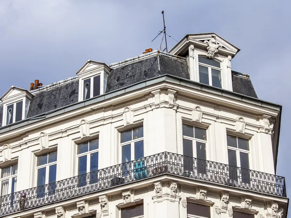 릴, 프랑스, 2015 년 8 월 28 일에. 일반 건물의 건축 세부 사항 — 스톡 사진