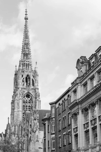 LILLE, FRANCE, 28 августа 2015 года. Типичный вид в исторической части города — стоковое фото