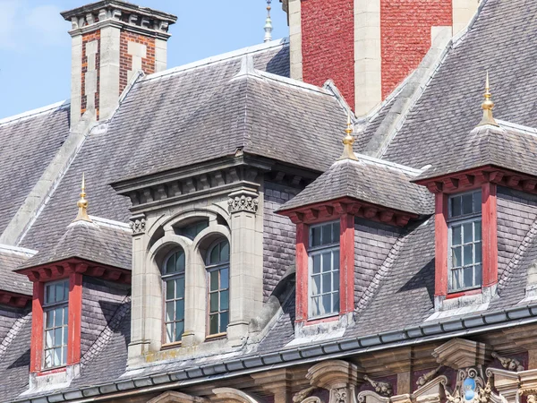Lille, Francie, na 28 srpna 2015. Architektonické detaily typických budov — Stock fotografie