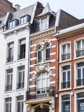 Lille, Fransa, 28 Temmuz 2015 tarihinde. Tarihi kentin tipik binaların mimari detaylar