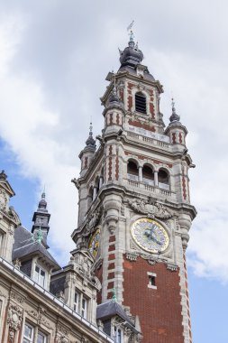 Lille, Fransa, 28 Temmuz 2015 tarihinde. Tarihi kentin tipik binaların mimari detaylar