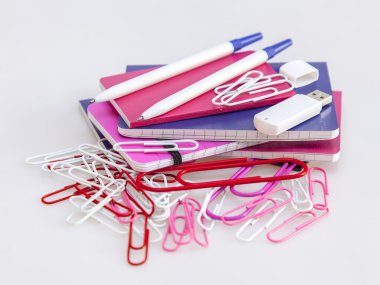 Not defterlerinde kaba yığını çeşitli renkleri kapsar