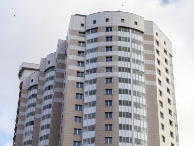 Pushkino, Rusya Federasyonu - 11 Aralık 2015 tarihinde. Yeni çok katlı apartmanın parçası