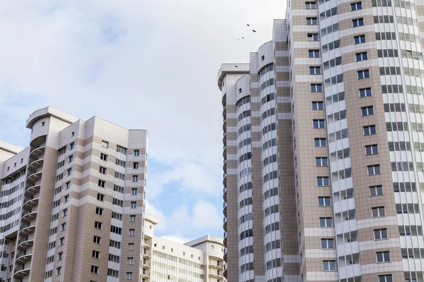 Pushkino, Rusya Federasyonu - 11 Aralık 2015 tarihinde. Yeni çok katlı apartmanın parçası