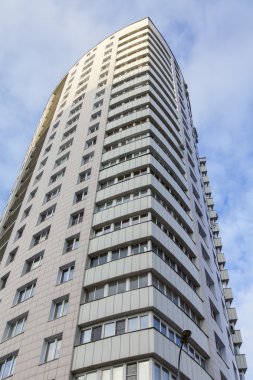 Pushkino, Rusya Federasyonu - 11 Aralık 2015 tarihinde. Yeni çok katlı apartmanın parçası