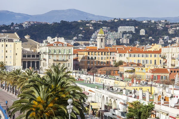 NICE, FRANCE - on JANUARY 7, 2016. The top view on the old city from Shatto's hill — Stock Photo, Image
