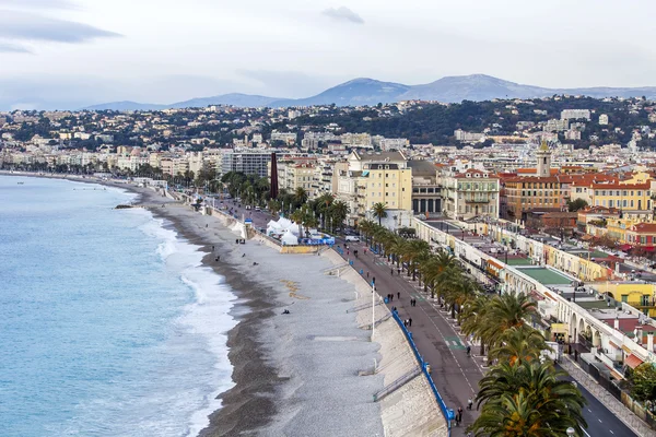 NICE, FRANCE, on JANUARY 13, 2016. City landscape. Promenade des Anglais. Winter day. — Stock Photo, Image