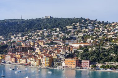 Villefranche-Sur-Mer, Frantsiya, üzerinde 10 Ocak 2016. Villefranche-sur-Mer - Fransız Rivierası'nın merkezlerinden biri olan. Nice yakın olduğunu. Bir koy ve bir yüksek noktadan setin şirketten bir görünüm.