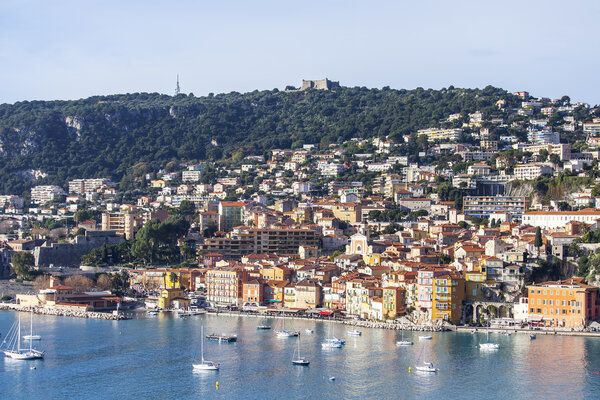 VILLEFRANCHE-SUR-MER, FRANTSIYA, on JANUARY 10, 2016. Villefranche-sur-Mer - one of resorts of French Riviera. Is near to  Nice. A view of a bay and the house on the embankment from a high point.