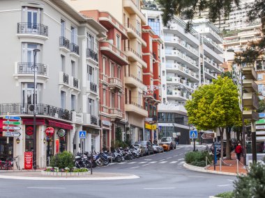Monte-Carlo, Monaco, üzerinde 10 Ocak 2016. Bir dağ yamacında yerleşim alanları tipik mimarisi