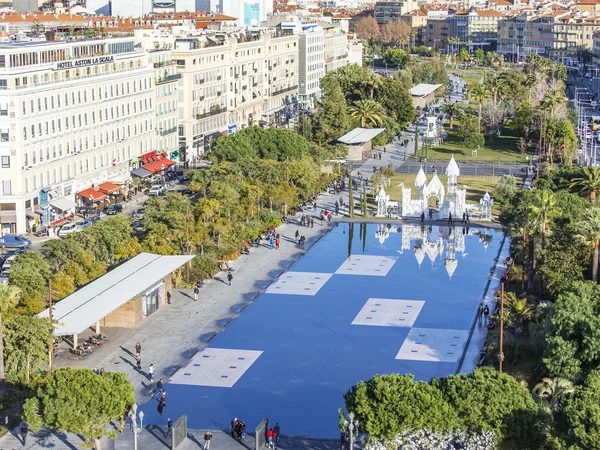 Nice, FRANÇA, em 7 de julho de 2016. Uma vista do parque Promenade du Paillon de um ponto alto — Fotografia de Stock