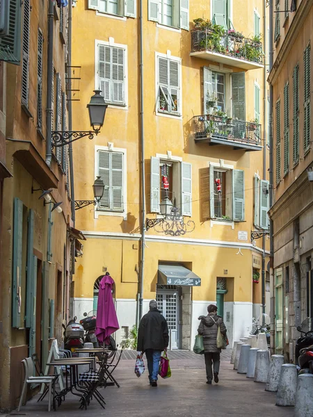 Nice, Frankrike - den 7 januari 2016. Den gamla staden, typiska arkitektoniska detaljer i provensalsk stil — Stockfoto