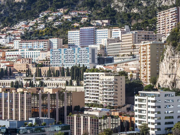 蒙特 Carlo，摩纳哥，在 2016 年 1 月 10 日。房子在一座山坡上一个视图 — 图库照片