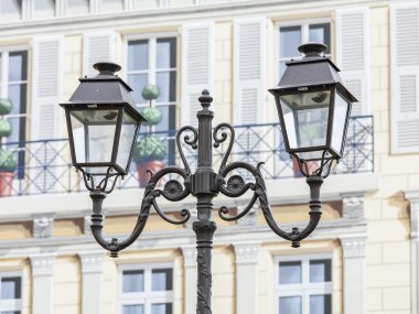 Nice, Fransa - 11 Ocak 2016 üzerinde. Mimari Detaylar. Eski sokak lambası