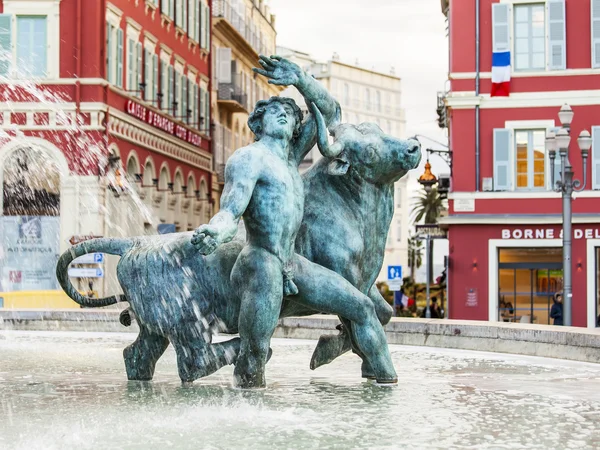 NICE, FRANCE - on JANUARY 8, 2016. A fragment of the sculpture decorating the fountain on Victor Massen Square — Stock Photo, Image