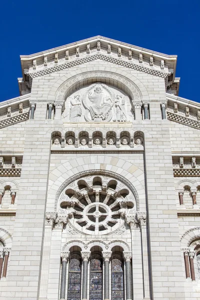 MONTE-CARLO, MONACO, on JANUARY 10, 2016. Architectural details of a cathedral (Saint Nikolay's Cathedral) — Stock Photo, Image