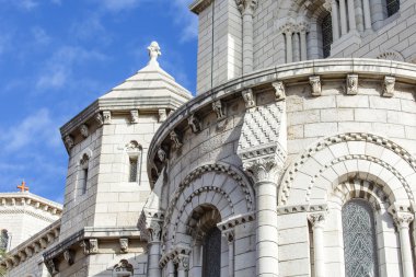 Monte-Carlo, Monaco, üzerinde 10 Ocak 2016. Bir katedral (Saint Nikolay'nın katedral mimari detaylar)