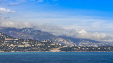 Monte-Carlo, Monaco, üzerinde 10 Ocak 2016. Ismarlayarak rock ve deniz Körfezi