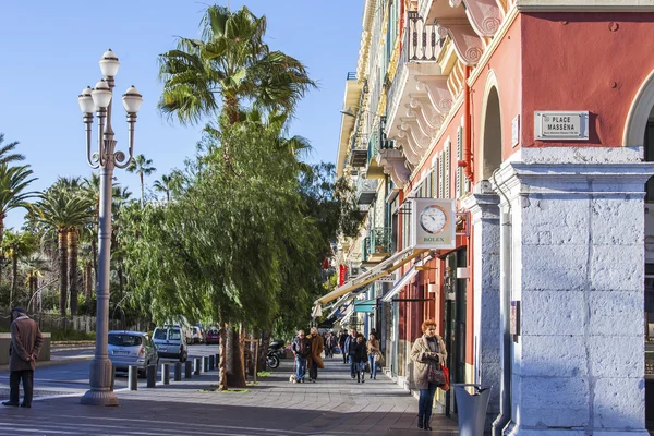 NICE, FRANCE - on JANUARY 11, 2016. Typical urban view. — Stock Photo, Image