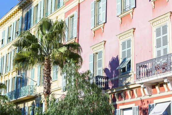 Nicea, Francja - na 8 stycznia 2016 r. Typowe formy architektoniczne, charakterystycznych dla miasta budynku pochodzącym z Xix wieku — Zdjęcie stockowe