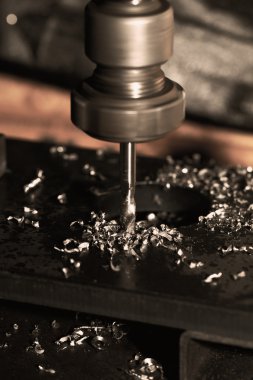 Cnc Delme fotoğrafını ekrana kapatın 